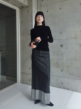 「アイテム（デニムスカート）」を使った、RIKAさん（レディース・168cm）の秋コーディネート