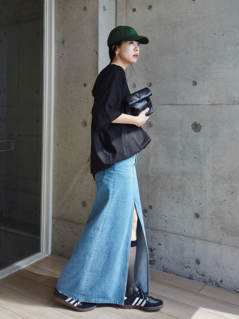 RIKA｜H BEAUTY&YOUTH UNITED ARROWSのデニムスカートを使った 