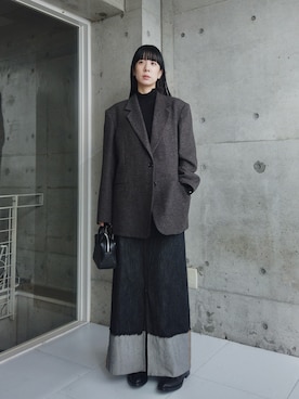 「アイテム（デニムスカート）」を使った、RIKAさん（レディース・168cm）の秋コーディネート