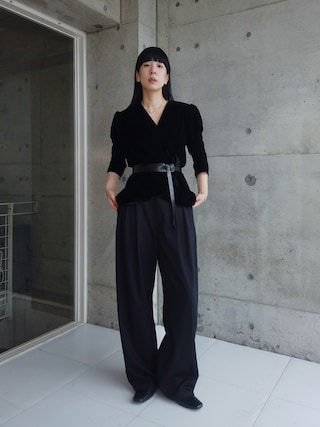 「anuke（アンヌーク）のVelour Gather Blouse（シャツ/ブラウス）」を使った、RIKAさん（レディース・168cm）の秋コーディネート
