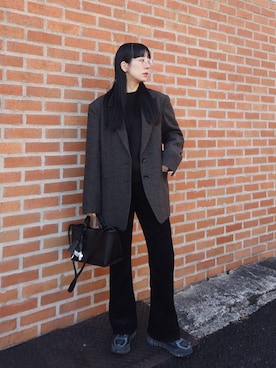 「ASICS（アシックス）のアイテム」を使った、RIKAさん（レディース・168cm）の冬コーディネート