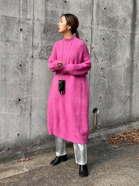 「アイテム（パンツ、シルバー系）」を使った、RIKAさん（レディース・168cm）の冬コーディネート