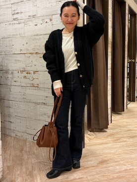 「アイテム（Tシャツ/カットソー）」を使った、mari.kana_lemageさん（レディース・150cm・30代）の秋コーディネート