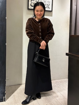 「アイテム（Tシャツ/カットソー）」を使った、mari.kana_lemageさん（レディース・150cm・30代）の冬コーディネート