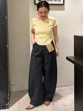 「CAPRICIEUX LE'MAGE（カプリシューレマージュ）の【低身長サイズあり】サイドタックパンツ（その他パンツ、ブルー系）」を使った、mari.kana_lemageさん（レディース・150cm）の春コーディネート