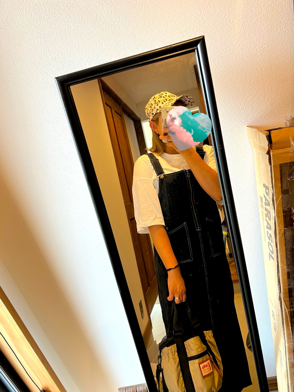 「夏コーデ、ワンピース、カジュアルコーデ、お洒落さんとつながりたい、レオパード、骨格ストレート、ジャンスカ」｜「Javaの《JaVaジャバ 別注》ころんと可愛い。2wayアウトドア巾着メッシュバッグ（ショルダーバッグ、ベージュ系）」を使った、SRKさん（骨格ストレート・レディース・162cm）の夏コーディネートの1枚目の写真