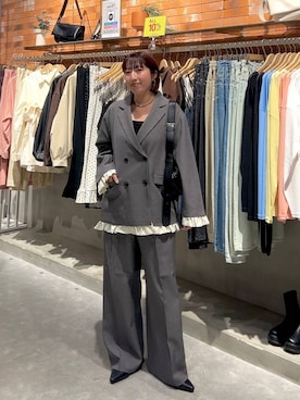 「LOWRYS FARM（ローリーズファーム）のフラップショルダーＢＡＧ 1046881（ショルダーバッグ、ブラック系）」を使った、kanamiさん（レディース）の秋コーディネート