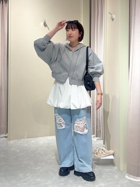 「アイテム（ベルト、ホワイト系）」を使った、kanamiさん（レディース・159cm）の秋コーディネート