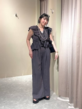 「LOWRYS FARM（ローリーズファーム）のソウバリスクエアタンクトップ　294378（タンクトップ、シルバー系）」を使った、kanamiさん（レディース）の春コーディネート