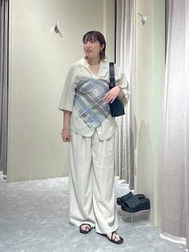 「LOWRYS FARM（ローリーズファーム）のソウバリスクエアタンクトップ　294378（タンクトップ、シルバー系）」を使った、kanamiさん（レディース）の夏コーディネート