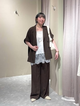 「LOWRYS FARM（ローリーズファーム）のソウバリスクエアタンクトップ　294378（タンクトップ、シルバー系）」を使った、kanamiさん（レディース）の春コーディネート