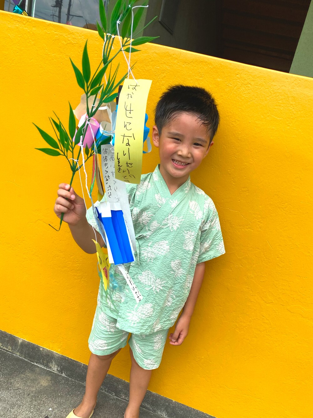 「Birthdayのアイテム（水着/着物・浴衣、グリーン系）」を使った、SHUNKIさん（キッズ・120cm）の夏コーディネートの1枚目の写真
