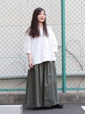 「オリーブ」｜「アイテム（チノパンツ）」を使った、Domingo officeさん（レディース・158cm）の春コーディネート