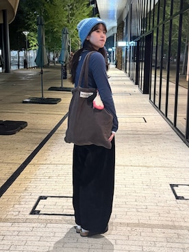 「アイテム（サンダル）」を使った、shizukü    さん（レディース・173cm）の秋コーディネート