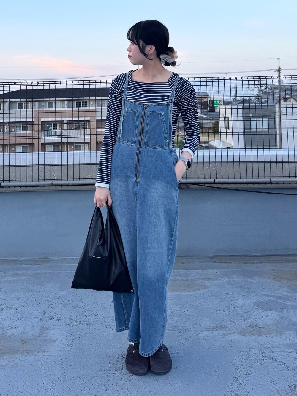 デニムキャミジャンスカを使った人気ファッションコーディネート - WEAR