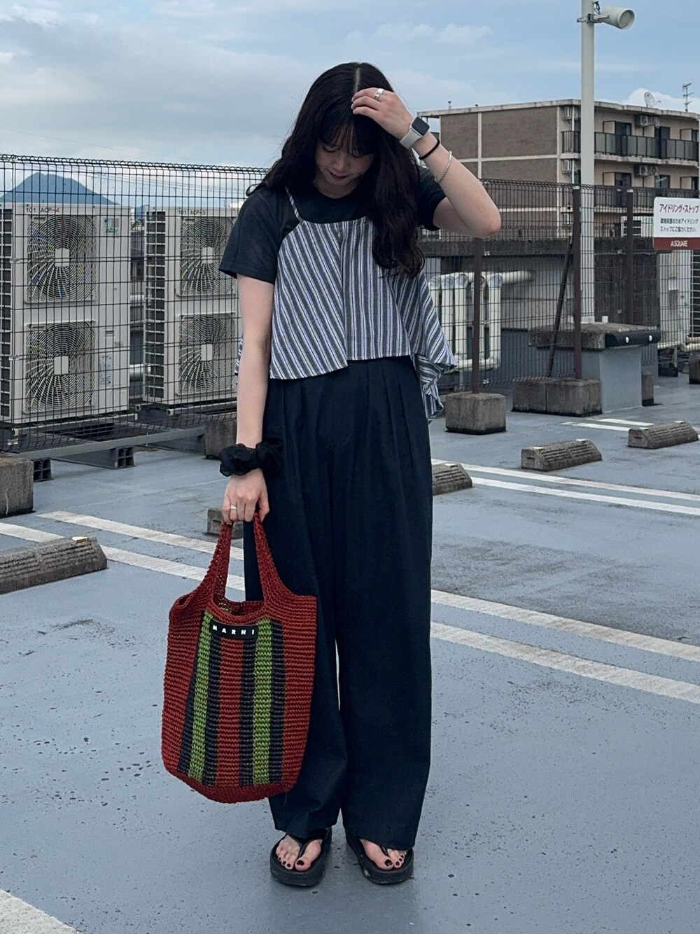 6（ロク）の「＜6(ROKU)＞タック パンツ ネイビー（スラックス
