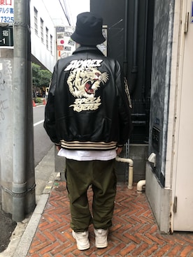 「冬」｜「アイテム（スタジャン）」を使った、りいちさん（メンズ・168cm）の冬コーディネート