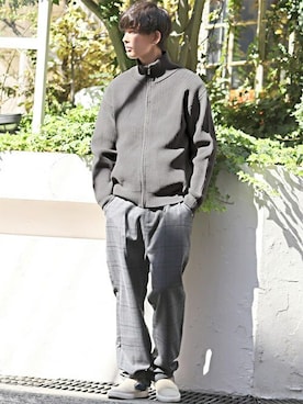「クルーネックTシャツ」｜LUX STYLE staffさん（メンズ・180cm）の冬コーディネート