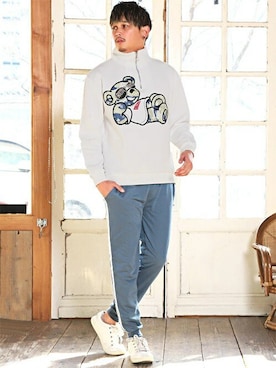 「ジョガーパンツ」｜LUX STYLE staffさん（メンズ・180cm）の冬コーディネート