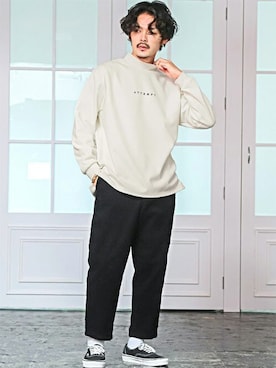 「刺繍Tシャツ」｜LUX STYLE staffさん（メンズ・175cm）の春コーディネート