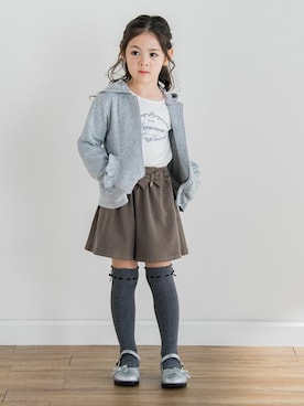 「アイテム（その他パンツ、ブラウン系）」を使った、BEBE ONLINE STOREさん（キッズ・108cm）の秋コーディネート