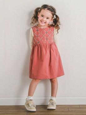 「SLAP SLIP（スラップスリップ）のアイテム（ワンピース/ドレス）」を使った、BEBE ONLINE STOREさん（キッズ・104cm）の秋コーディネート