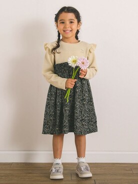 「SLAP SLIP（スラップスリップ）のアイテム（ワンピース/ドレス）」を使った、BEBE ONLINE STOREさん（キッズ・104cm）の秋コーディネート