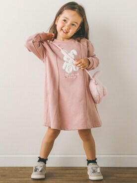 「SLAP SLIP（スラップスリップ）のアイテム（ワンピース/ドレス）」を使った、BEBE ONLINE STOREさん（キッズ・104cm）の秋コーディネート