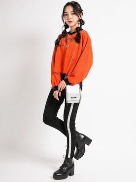 「ZIDDY」｜「アイテム（スウェット）」を使った、BEBE ONLINE STOREさん（キッズ・150cm）の冬コーディネート