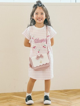 「SLAP SLIP（スラップスリップ）のアイテム（ワンピース/ドレス）」を使った、BEBE ONLINE STOREさん（キッズ・103cm）の春コーディネート