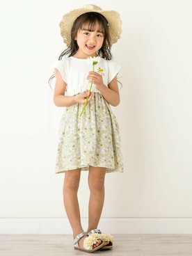 「SLAP SLIP（スラップスリップ）のアイテム（ワンピース/ドレス）」を使った、BEBE ONLINE STOREさん（キッズ・108cm）の春コーディネート