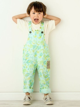 「SLAP SLIP（スラップスリップ）のアイテム（サロペット/オーバーオール）」を使った、BEBE ONLINE STOREさん（キッズ・102cm）の春コーディネート