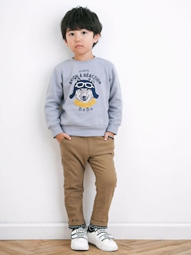 「BeBe（ベベ）のアイテム（パンツ）」を使った、BEBE ONLINE STOREさん（キッズ・109cm）の秋コーディネート