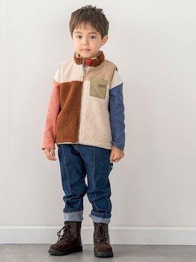 「アイテム（ベスト、ブラウン系）」を使った、BEBE ONLINE STOREさん（キッズ・103cm）の秋コーディネート