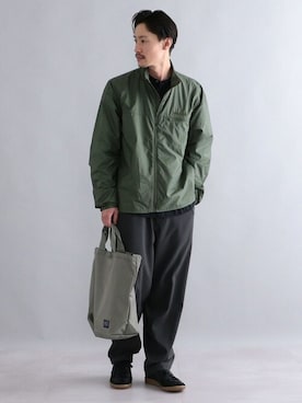 「MIS（エムアイエス）のアイテム（バッグ）」を使った、安本さん（メンズ・170cm）の春コーディネート