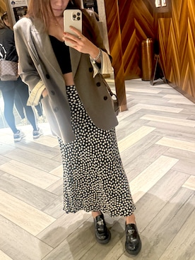 「PRADA（プラダ）のアイテム（シューズ）」を使った、SwingSssさん（レディース・165cm）の秋コーディネート