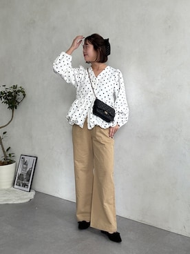 「prose verse（プロズヴェール）のドットパフスリーブVネックバルーンペプラムブラウス（シャツ/ブラウス、ホワイト系）」を使った、saaya  ☺︎さん（レディース・167cm）の春コーディネート