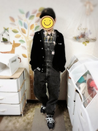 Levi'sのサロペット/オーバーオールを使った「チェックシャツ」の人気