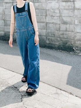 「Levi's（リーバイス）のアイテム（オールインワン・サロペット）」を使った、chororoさん（レディース・166cm）の夏コーディネート