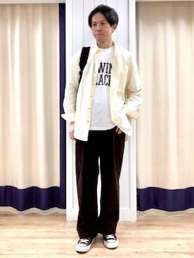 「Dessin（デッサン）の【ユニセックス/洗える】コットンブロードシャツ（シャツ/ブラウス、イエロー系）」を使った、takaさん（メンズ・168cm）の秋コーディネート