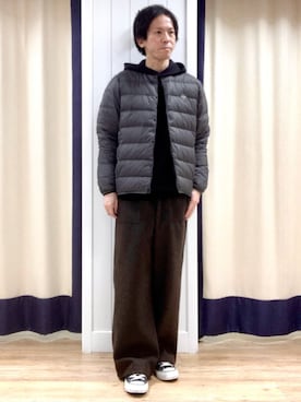 「Dessin（デッサン）の【洗える】ちょうどいいニットパーカ（ニット/セーター、ブラック系）」を使った、takaさん（メンズ・168cm）の冬コーディネート