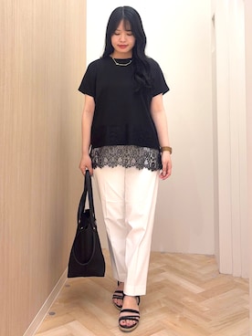 「grove（グローブ）の【持続冷感/SET UP可】ひんやりポンチシリーズ／裾レースドルマンカットソー（Tシャツ/カットソー、ブラック系）」を使った、minamiさんの夏コーディネート