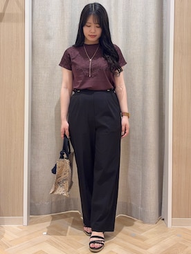 「grove（グローブ）の【持続冷感/SET UP可】ひんやりポンチシリーズ／フロントレースドルマンカットソー（Tシャツ/カットソー、ブラウン系）」を使った、minamiさんの夏コーディネート