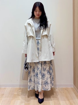 「grove（グローブ）の【撥水／シルエット2WAY】羽織るだけでサマになる、スタンドネックテントラインコート（その他アウター、ホワイト系）」を使った、minamiさんの春コーディネート