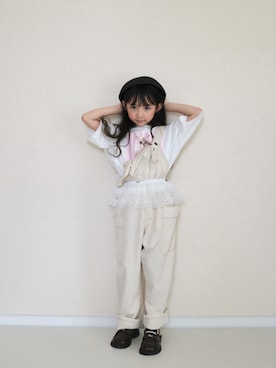 「Life Support Products（ライフサポートプロダクツ）の【COTTON from U.S.A】ビッグポケットデニムオーバーオール（サロペット/オーバーオール、ホワイト系）」を使った、RICOWORLDさん（キッズ・120cm）の夏コーディネート