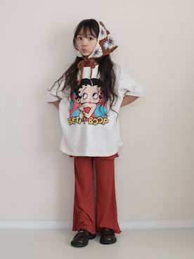 「MARKEY'S（マーキーズ）の【Betty Boop(TM)/ベティー ブープ(TM)】別注プリントリンガーTee（Tシャツ/カットソー、ホワイト系）」を使った、RICOWORLDさん（キッズ・120cm）の春コーディネート