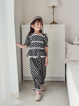 「Birthday（バースデイ）のアイテム（パンツ、ブラック系）」を使った、RICOWORLDさん（キッズ・120cm）の春コーディネート