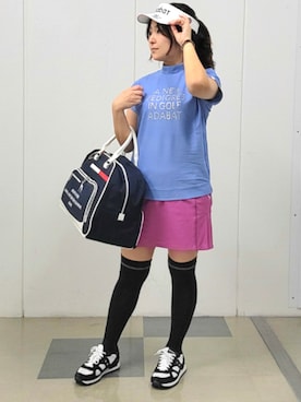 「adabat（アダバット）の【吸水速乾】UVメッセージロゴモックT（Tシャツ/カットソー、ブルー系）」を使った、夜久祐子さん（レディース・152cm）の春コーディネート