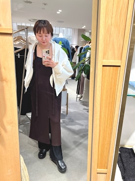 「SHENERY（シーナリー）のダブルジップフーディー（パーカー、ホワイト系）」を使った、MURATA_157cmさん（レディース・157cm）の春コーディネート