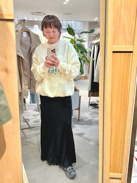「SHENERY（シーナリー）のシアーリブフレアースカート（スカート、ブラック系）」を使った、MURATA_157cmさん（レディース・157cm）の春コーディネート